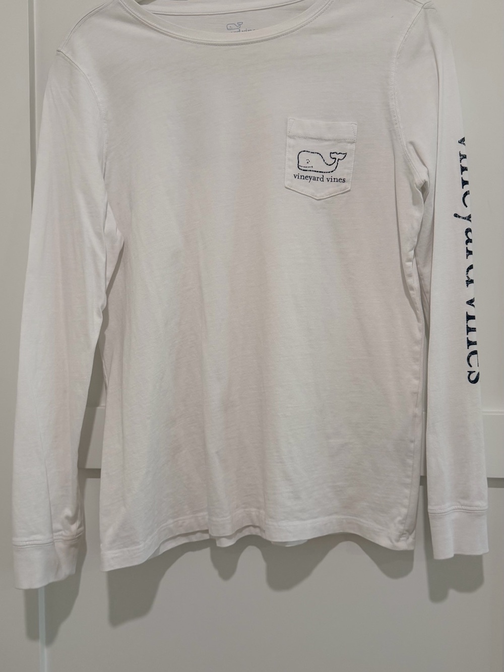 Vineyard Vines Long Sleeve White Tee Size Medium 100% Cotton Preppy